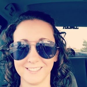 Meet your Posher, Dona